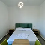 River Apartment Orikum