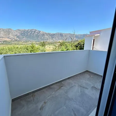 River Apartamento Orikum