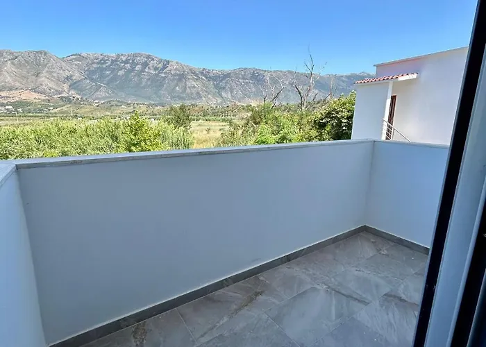 River Apartman Orikum