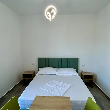 River Apartment Orikum